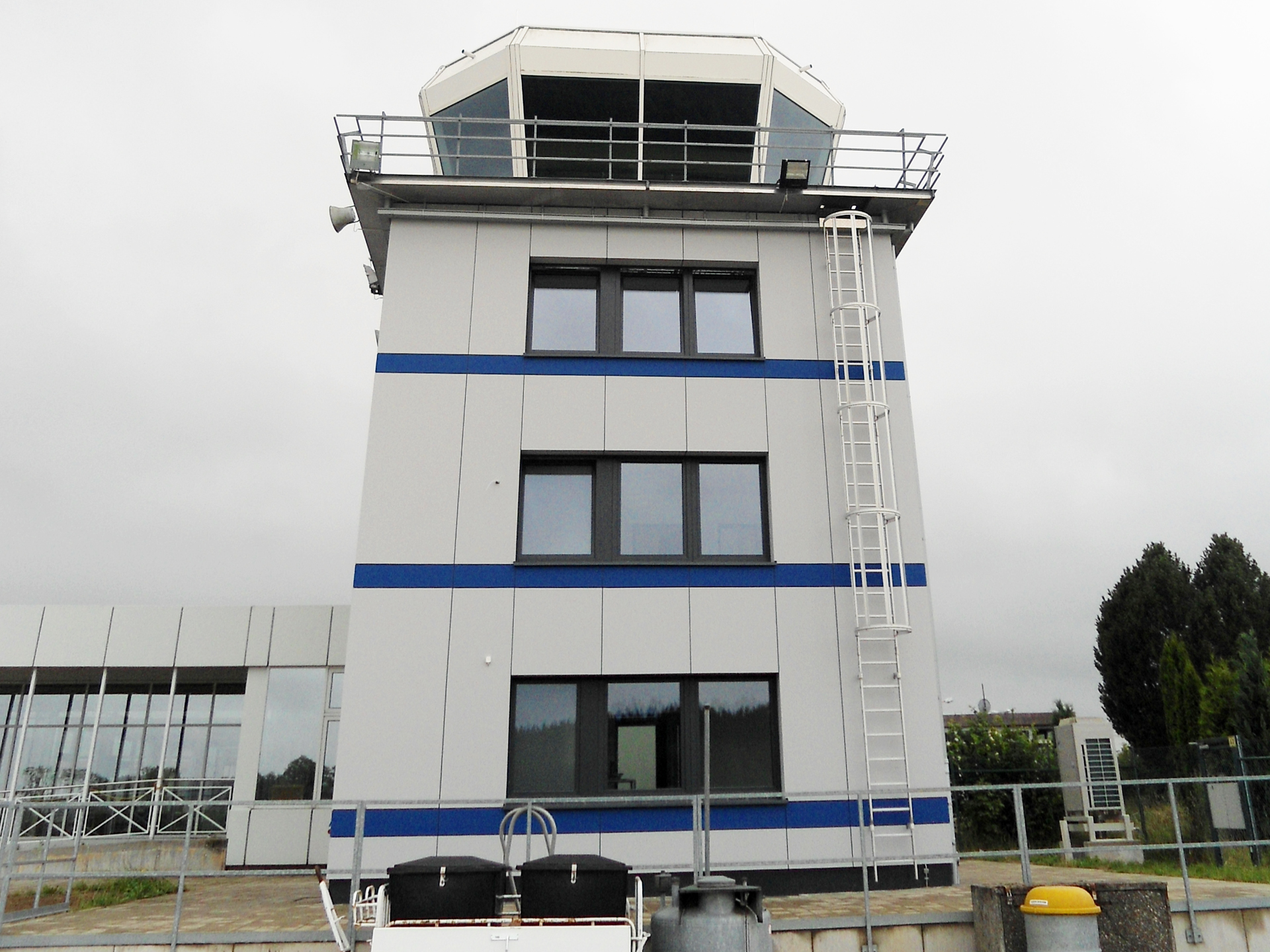 Kernsanierung Tower Flughafen Hof Plauen